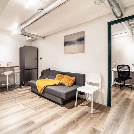 Dana-Charming & Very Central Apartment-1